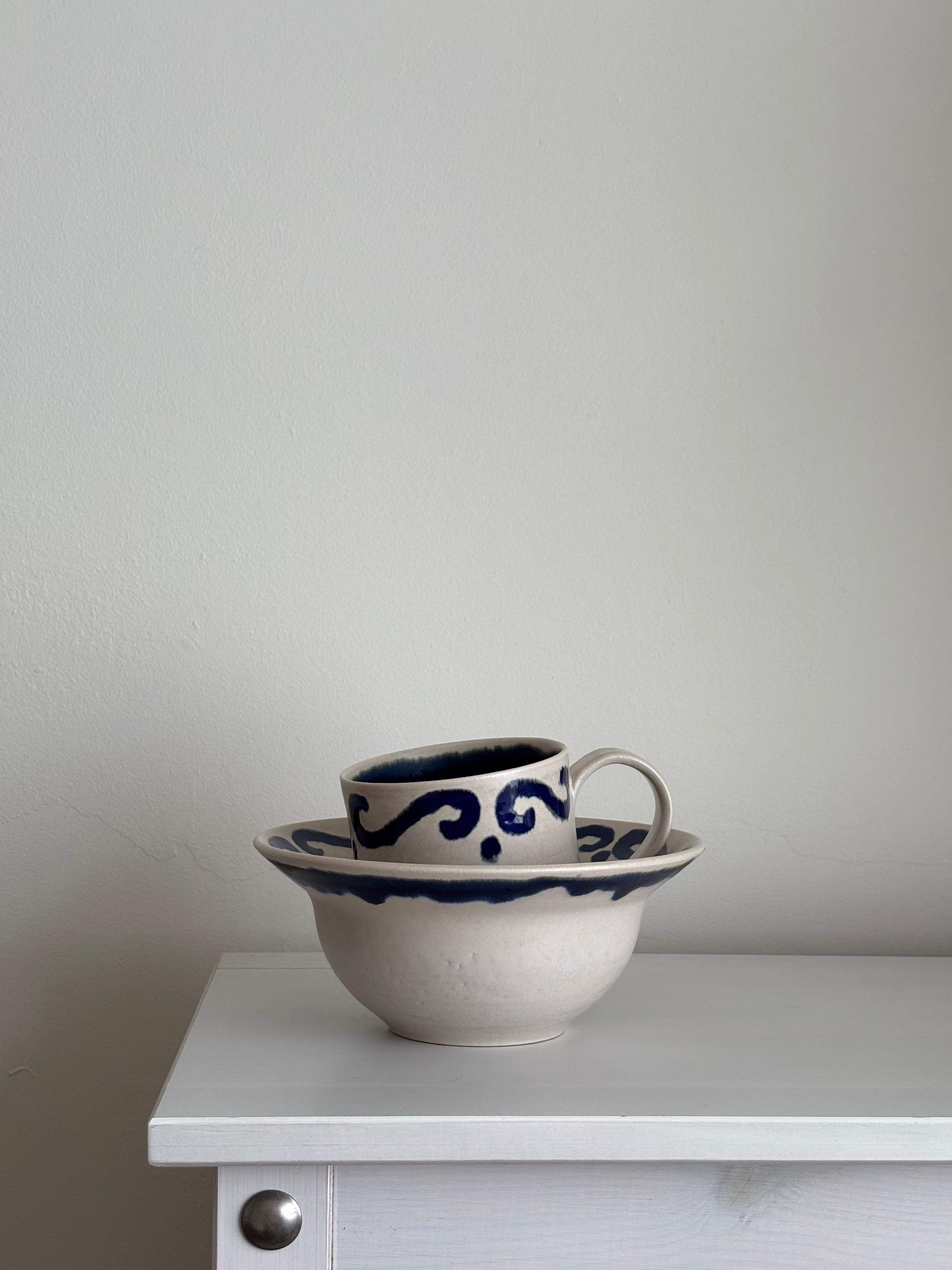 Vintage Breakfast in Indigo Filigree